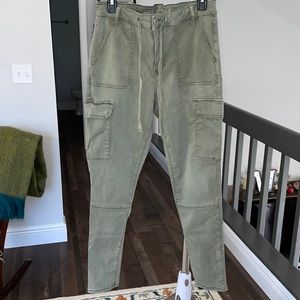 Super Stretch Hi-Rise Jegging - Olive Green